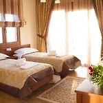 Apart-hotel Thea 3*