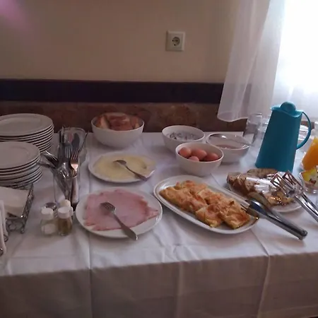 Hotel de apartamente Thea 3*